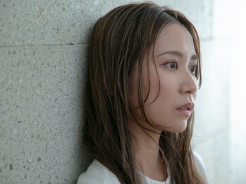 スイート サンマルイチ(Suite301)の写真/【集中ケアで髪質改善★】悩みに合わせて薬剤調合♪傷んだエイジング毛を理想の潤艶美髪に[結城/小山]