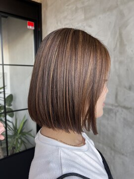 アンディ ニジュウサンド クリエイション(and D 23℃ creation) ハイライト/透明感/ボブ