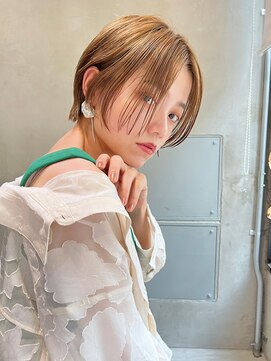 メーヴェ(Mowen) mowen ハンサムショート×透明感カラー×ベージュ