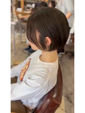 リープリング(Liebling) シンプルなのに計算された美しさ 「あごラインボブ」