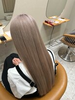 シカ 神戸三宮元町店(Cica) ホワイトベージュ ベージュ ダブルカラー ブリーチ 神戸