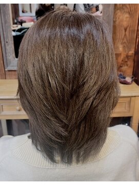 美容室 フィックス 白髪ぼかしファッションカラー