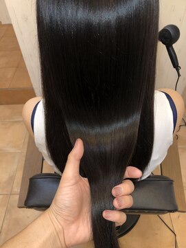 アコンプリッシュ 代官山 恵比寿(accomplish) プラチナミネコラ