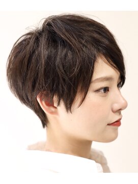 ヘア デザイン リスク(HAIR DESIGN RISK) 【RISK 高橋勇太】シルエットが完璧な大人かわいいショート