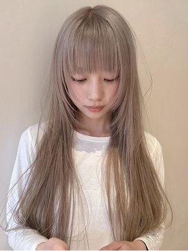 シキ 渋谷(siki) ベージュカラー/ブリーチなしダブルカラー/赤 み消し/渋谷/原宿