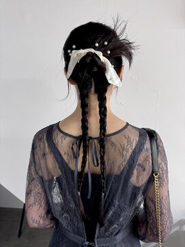 シアー(siar) お呼ばれヘアー　結婚式セット　ヘアセット　二つ結び