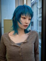 ギークス(GEEKS) 【GEEKS渋谷】ターコイズブルー/ウルフ/ミディアムレイヤー/小顔