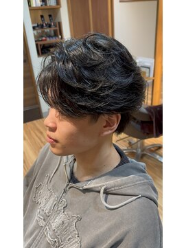 エスト(est.) 束感フェザーパーマ