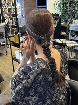 インデペンデンス(independence)&nbsp;【四条烏丸】ヘアセット×編みおろし