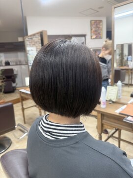 トップスタイル リッチ まとまるショートボブ