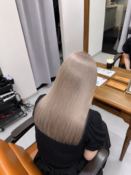 アネラ(Anela) ミルクティーグレージュ [中島]