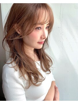 レイラバイアフロート 吉祥寺(Lila by afloat) 顔周りレイヤーでひし形シルエット【アフロート小笠原】