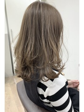 オウル(Owll) ☆Owll☆大人かわいいレイヤーセミディ