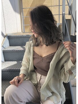 アンビエンテ(ambiente) アッシュ 外ハネ ミディアム【坂根】