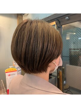 フィン(FiN by allure) 髪質改善ショート×ミルクティーベージュ/下河原 聡