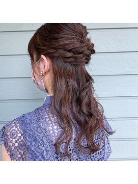 ビスクヘアデザイン(bisq hair design) ヘアセット　ハーフアップ