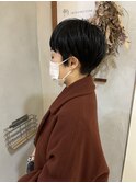 黒髪ベリーショート