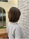 ショートレイヤーボブ　オリーブカラー