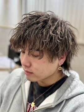 エイト ホワイト 札幌駅前店(EIGHT white) 「ハイライト束感ウルフ × アイロン波巻き」