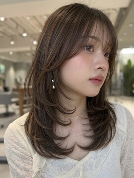 ミンクス 原宿店(MINX) ミディアムレイヤーフェイスレイヤーオリーブベージュ