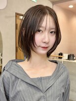 ナンバー 博多(Number) オリーブカラー×レイヤーボブ
