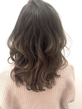 ウーロス(uros.) アッシュ★グラデーション