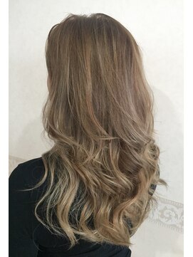 エミュー 結城店(emu) 外国人風カラー