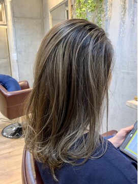 ロダット 横浜(LODAT by little) ハイライト×サファリ　イルミナカラー【LODAT横浜】