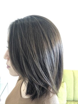 ヘアーライフ コラボ(hair life Colabo) 透明感ミディ