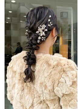 タイドヘア 茨木店(TIDE HAIR) 編み下ろしアレンジ