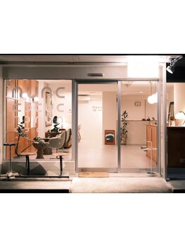 【高知駅から徒歩5分】“個性的×トレンド”を重視したマンツーマンのプライベートサロン。