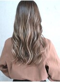 ハイライトショートヘアレイヤーカットダブルカラー