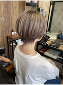 【ショートカット×ラテグレージュ】ケアブリーチ