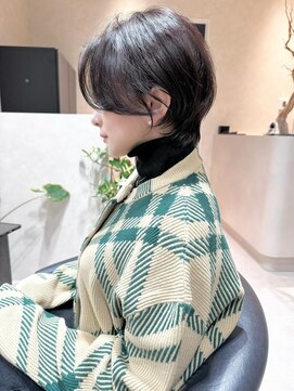 セラ(cella) お手入れ簡単/前髪長め/センターパート/ショート【岡村大介】