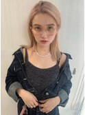 レイヤーカット×ベージュ