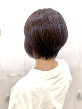 アッシュ 町田駅前通り店(Ash) 【Ash 町田駅前通り店 木口優子】大人ショートボブ