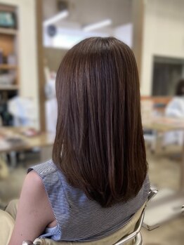 クセの強さに合わせた薬剤選定◎女性らしい丸みのある自然なスタイルで扱いも楽ちんストレートに♪