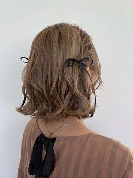 平日限定お得なクーポン配信しております！[平日限定通常ヘアセット12時～￥2200/お電話予約で￥2000]