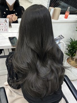 アマトウキョウスマートサロン(AMA TOKYO×Smart Salon) アッシュグレー   グレージュ  透明感カラー