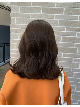 ジーナ 博多(Zina) オリーブカラー