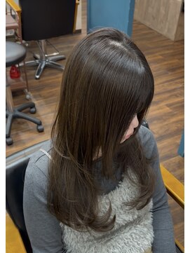ハレ(80) レイヤーカット/オリーブブラウン