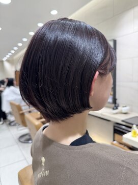 ピークアブー アヴェダ 池袋東武(PEEK-A-BOO AVEDA) ショートボブ丸みショートピンクブラウン