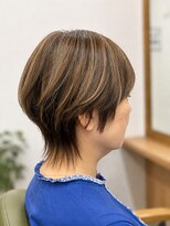 ティーシーアール(TCR)&nbsp;大人の白髪ぼかし◇ハイライトショート