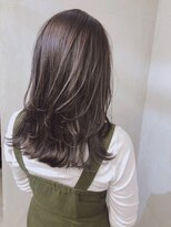 ノク(nok)&nbsp;スモーキーグレージュセミディ_ブランジュネイビーカラー