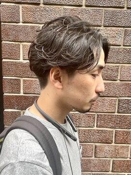 ニット 銀座(knit) メンズパーマ×センターパート【knit 銀座　荒柄ノエル】