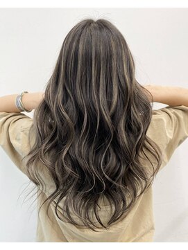 シエスタ バイ アンブルリュクス(siesta by amble luxe) ハイライトベージュ