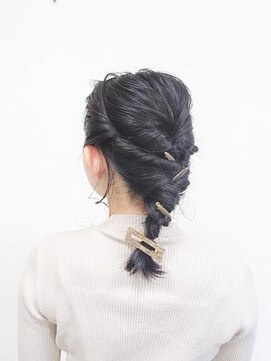 ナツヤ(NATSUYA) お呼ばれや結婚式に★編みおろしヘア