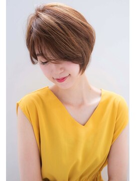 グランマッシュ(Granmash) 顔周りカット・大人ショートボブ・透明感カラー・白髪染め