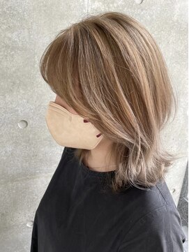 デューヘアー(due hair) 大人韓国風レイヤースタイル/ミディアムハイトーンカラー