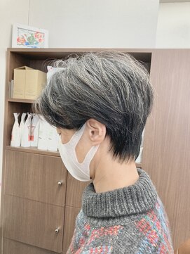 ユーシャイン(YOU SHINE) ショートカット白髪活かし20代30代40代